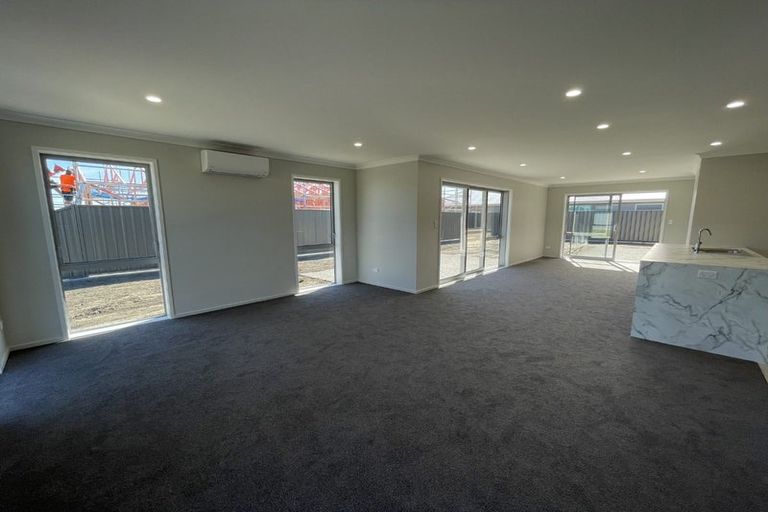 Photo of property in 16 Whangaehu Place, Te Awa, Napier, 4110