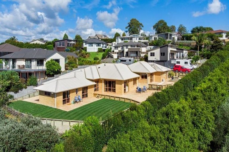 Photo of property in 41 Contour Avenue, Pyes Pa, Tauranga, 3112