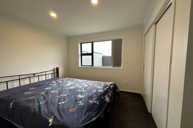 Photo of property in 5 Kerrigan Crescent, Wallaceville, Upper Hutt, 5018