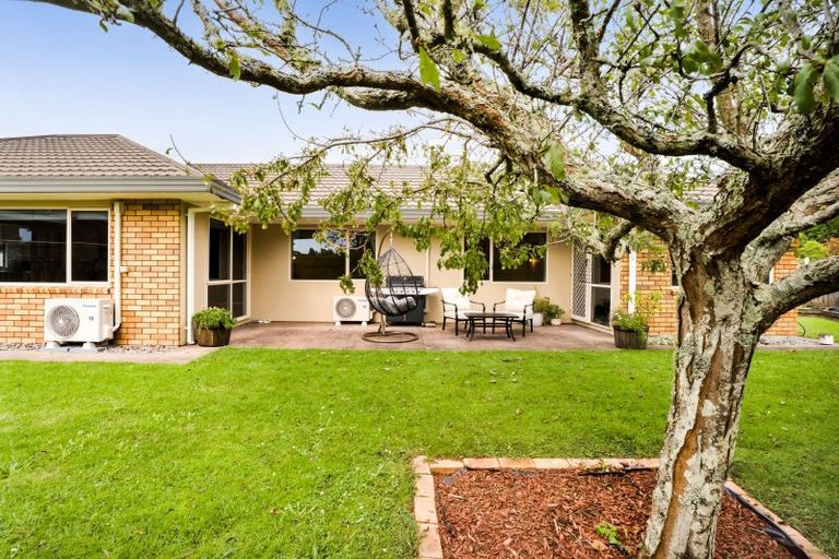 Photo of property in 4 Adam Lile Drive, Highlands Park, New Plymouth, 4312