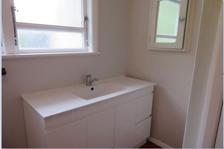 Photo of property in 84 Tarawera Road, Johnsonville, Wellington, 6037