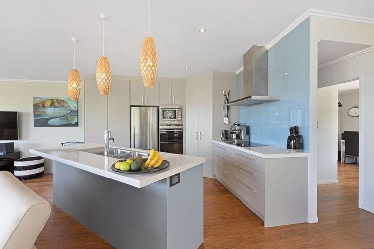 Photo of property in 32 Arabella Lane, Snells Beach, 0920