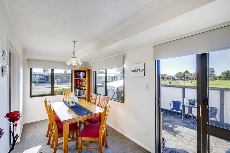 Photo of property in 31 Glamorgan Avenue, Tamatea, Napier, 4112