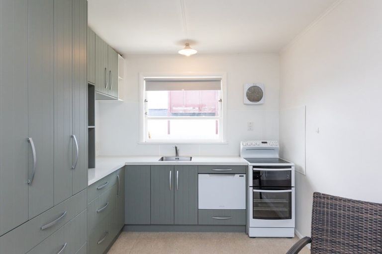 Photo of property in 1 Kiwi Court, Roslyn, Palmerston North, 4414