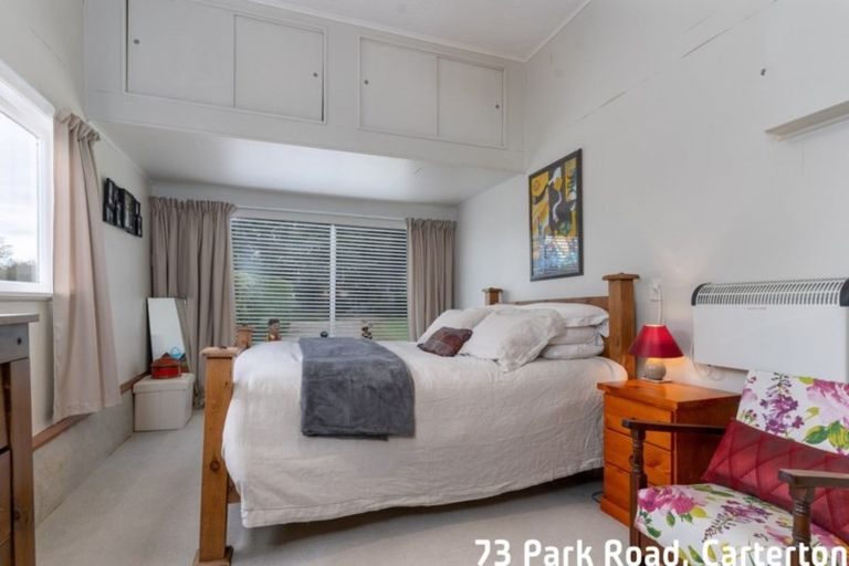 Photo of property in 75 Park Road, Carterton, 5713