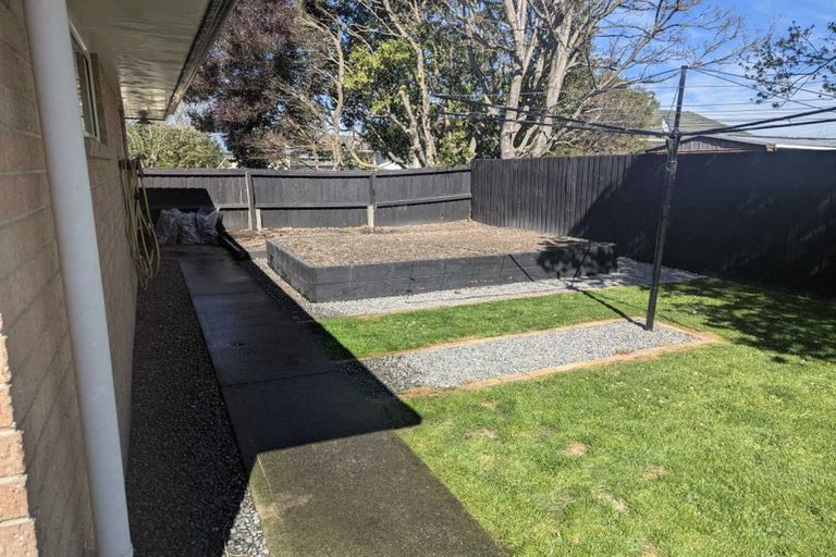Photo of property in 205a Main North Road, Redwood, Christchurch, 8051