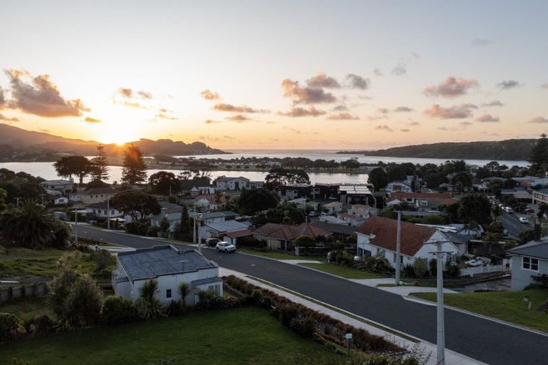 Photo of property in 8a Gilmour Street, Raglan, 3225