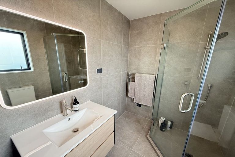 Photo of property in 1/9 Kamaka Road, Mangere Bridge, Auckland, 2022