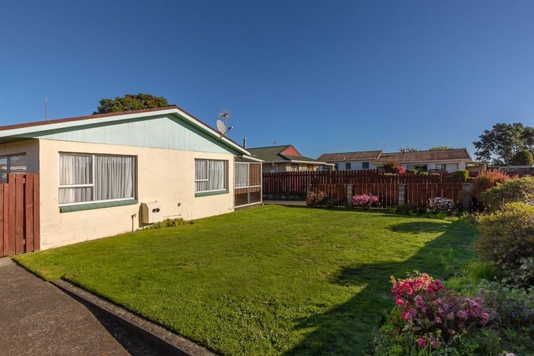Photo of property in 216 Parklands Avenue, Bell Block, New Plymouth, 4312