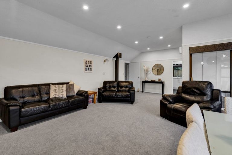 Photo of property in 5 Antonia Place, Bell Block, New Plymouth, 4312