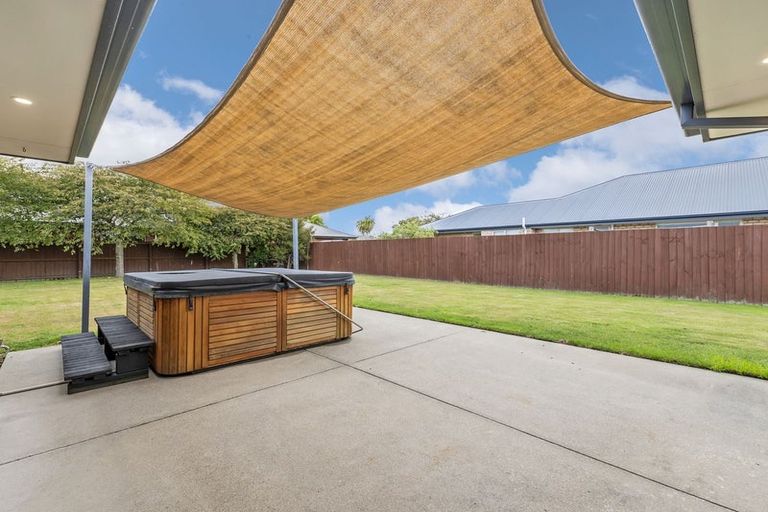 Photo of property in 31 Vasari Grange, Rolleston, 7614