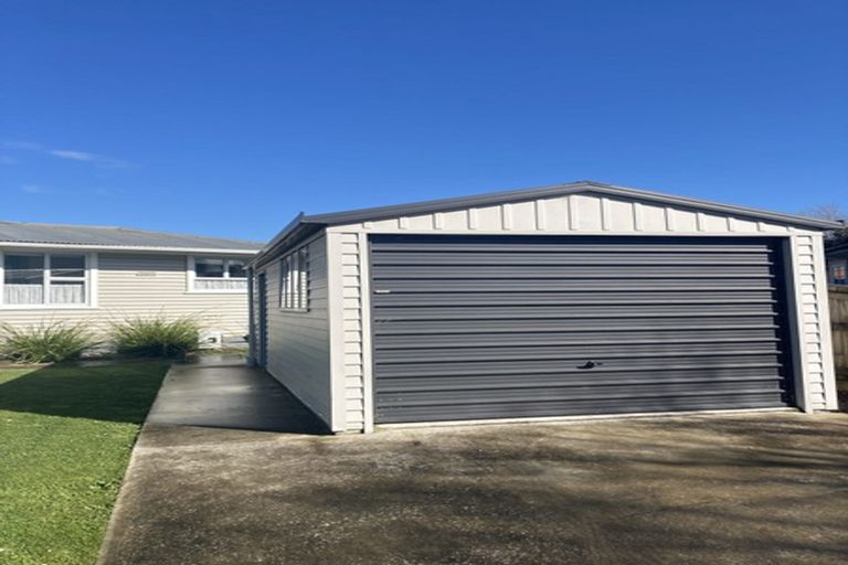 Photo of property in 28 Birmingham Street, Takaro, Palmerston North, 4412
