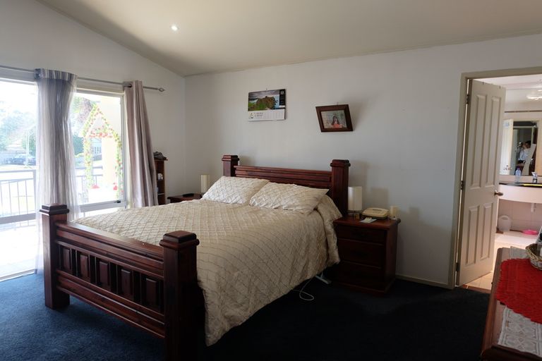 Photo of property in 26 Kimihia Road, Huntly, 3700