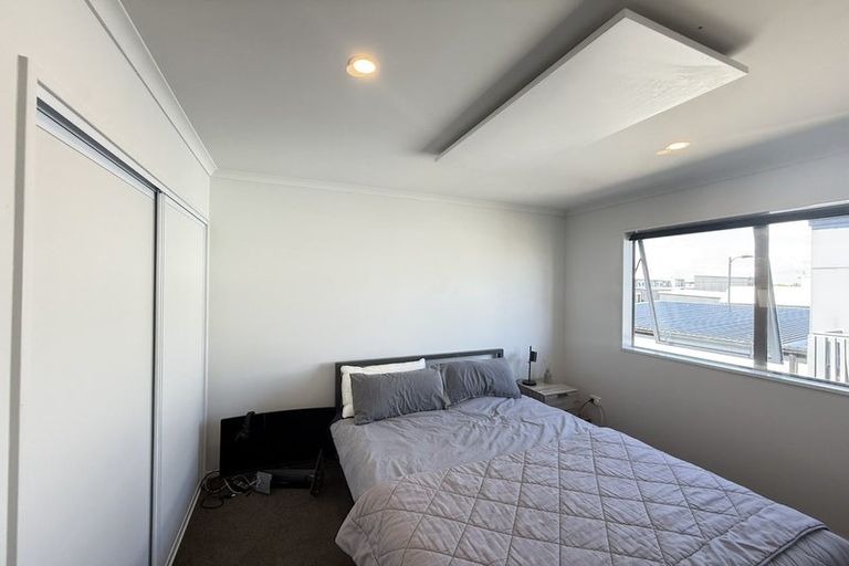 Photo of property in 2 Tippet Crescent, Wigram, Christchurch, 8025