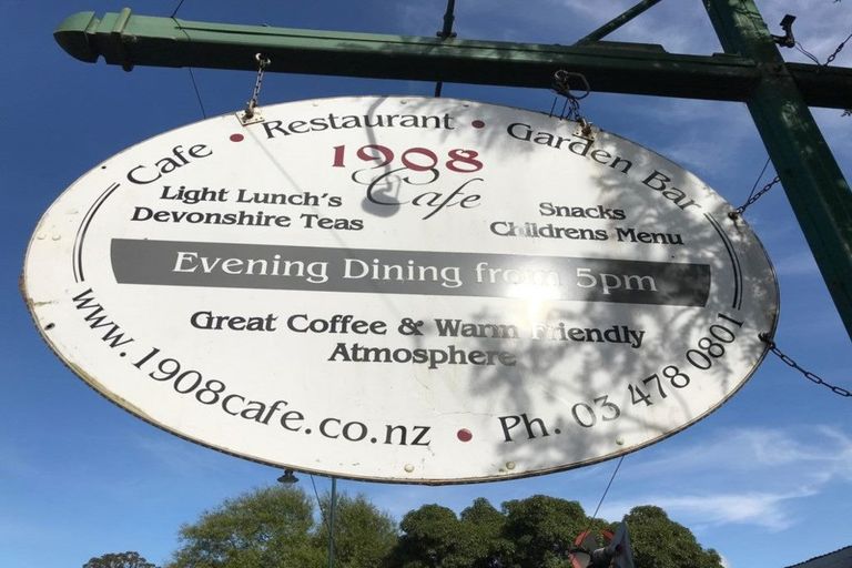 Photo of property in 7 Harington Point Road, Portobello, Dunedin, 9014