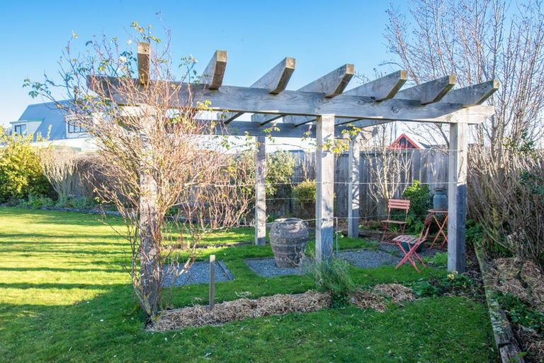 Photo of property in 40 Church Street, Oxford, 7430