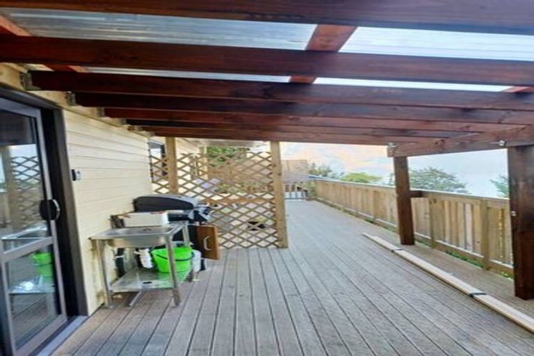 Photo of property in 26 Mackinnon Terrace, Sunshine Bay, Queenstown, 9300