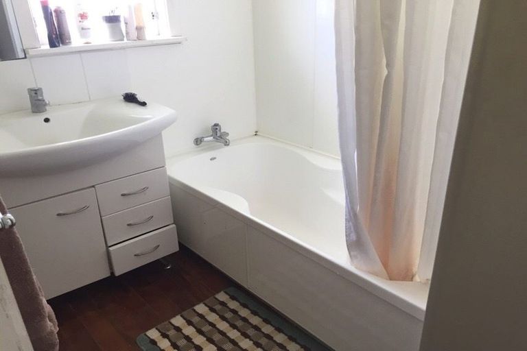 Photo of property in 17 Dagenham Street, Manurewa, Auckland, 2102