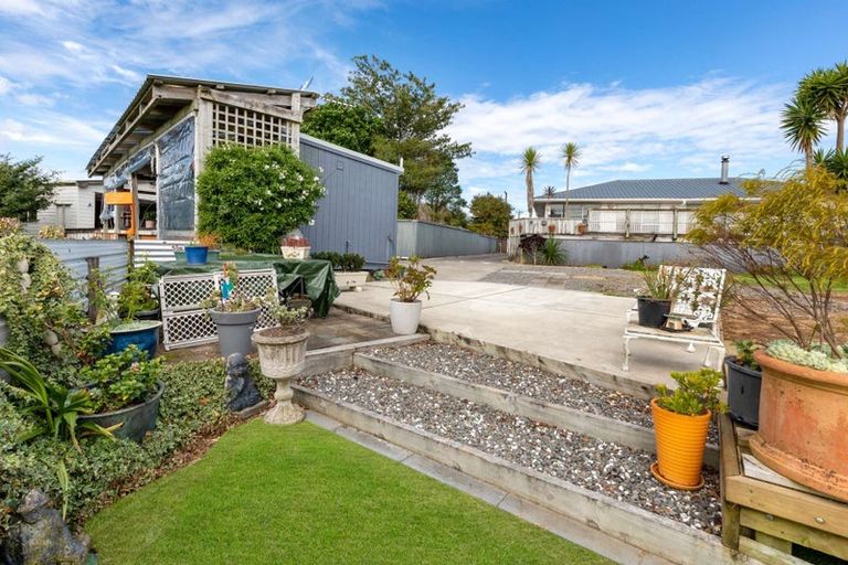 Photo of property in 21a Karaka Street, Merrilands, New Plymouth, 4312