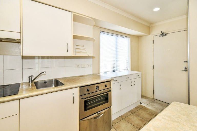 Photo of property in The Rennaissance, 6k/18 Ronwood Avenue, Manukau, Auckland, 2104