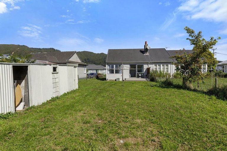 Photo of property in 43 Rata Street, Naenae, Lower Hutt, 5011