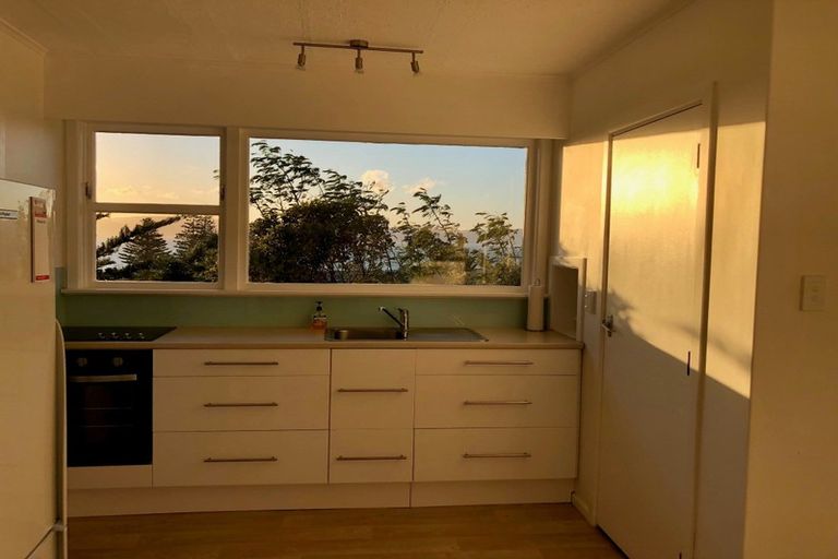 Photo of property in 28-30 Matipo Street, Eastbourne, Lower Hutt, 5013