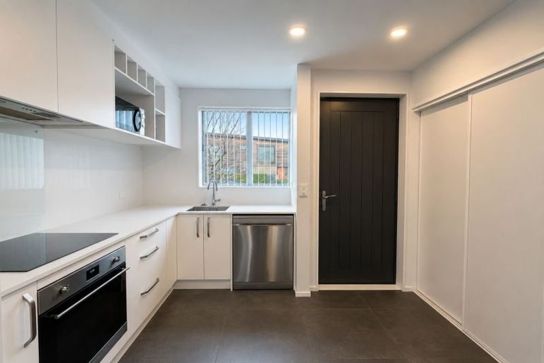 Photo of property in 6/129 Sherborne Street, St Albans, Christchurch, 8014