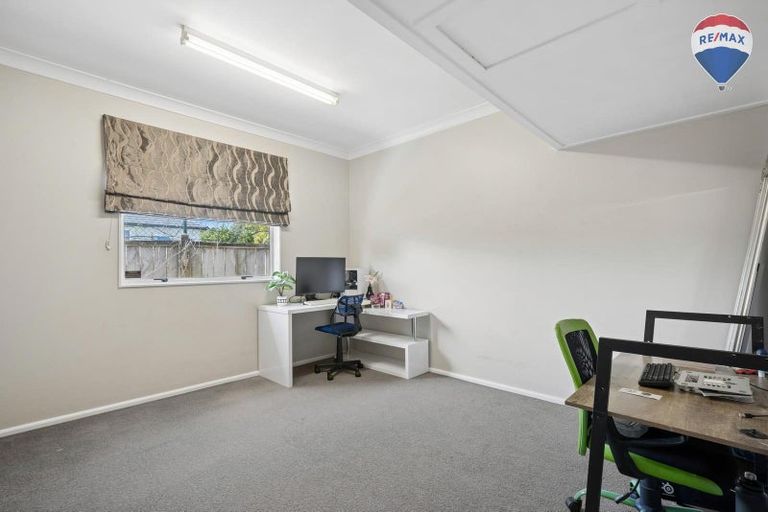 Photo of property in 15 Compass Court, Paraparaumu, 5032