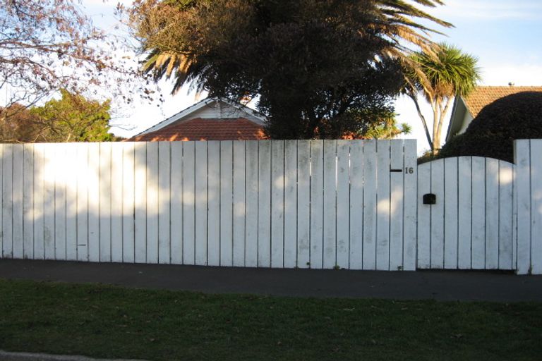 Photo of property in 16 Auld Street, Saint Kilda, Dunedin, 9012