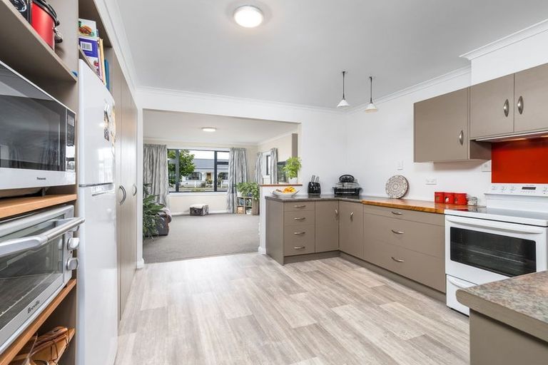 Photo of property in 3 Holmes Street, Waimate, 7924