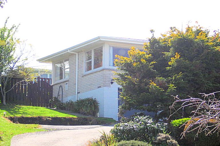 Photo of property in 27 Warwick Place, Brookfield, Tauranga, 3110