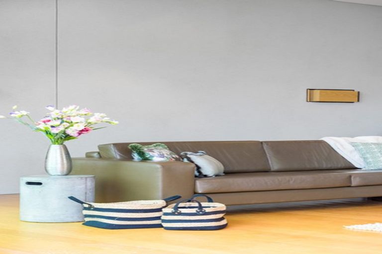 Photo of property in 51 Pacific Parade, Army Bay, Whangaparaoa, 0930