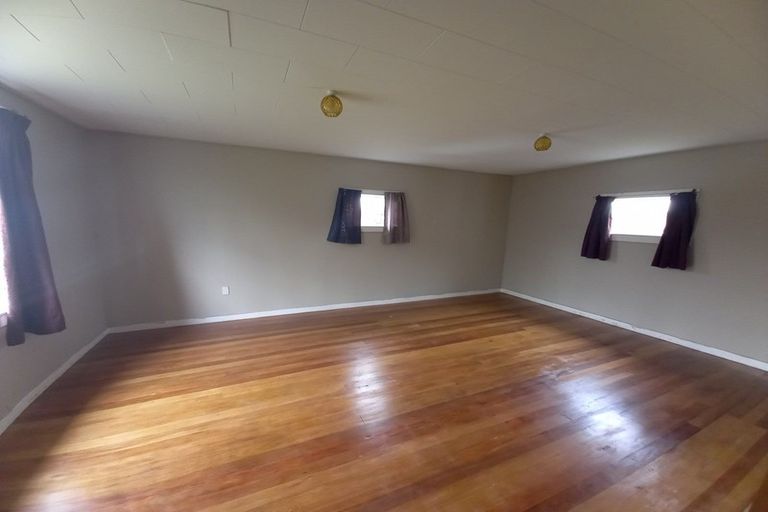 Photo of property in 17 Settlement Road, Papatotara, Tuatapere, 9691