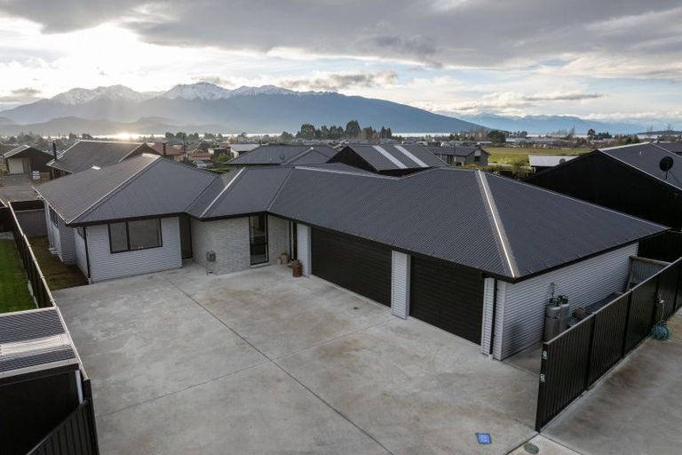 Photo of property in 5 Millar Place, Te Anau, 9679
