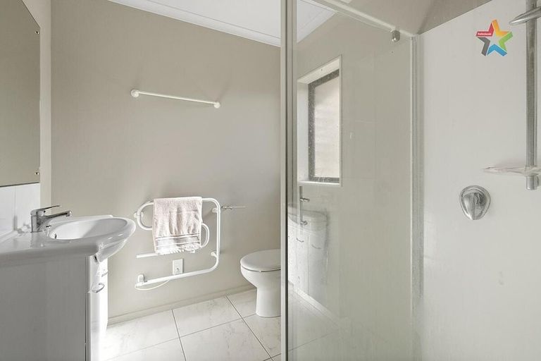 Photo of property in 8 Percy Kinsman Crescent, Riverstone Terraces, Upper Hutt, 5018