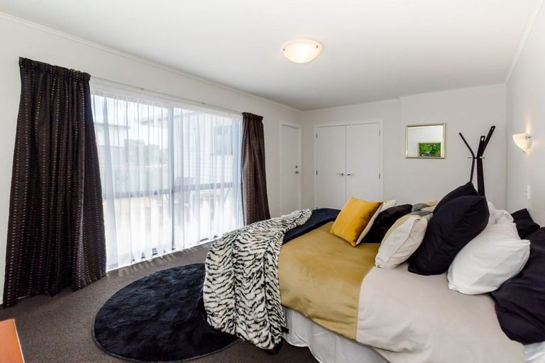 Photo of property in 290 Te Moana Road, Waikanae, 5036