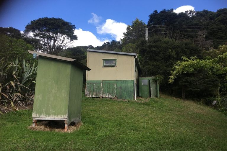 Photo of property in 29 Opanuku Road, Henderson Valley, Auckland, 0612