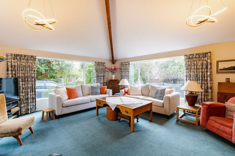 Photo of property in 6 Rosehill Road, Macandrew Bay, Dunedin, 9077