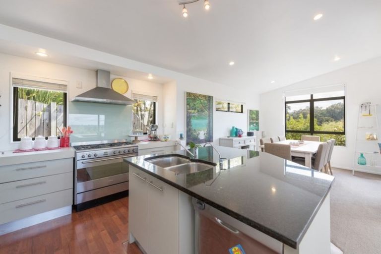 Photo of property in 13 Treeton Place, Wakefield, 7025