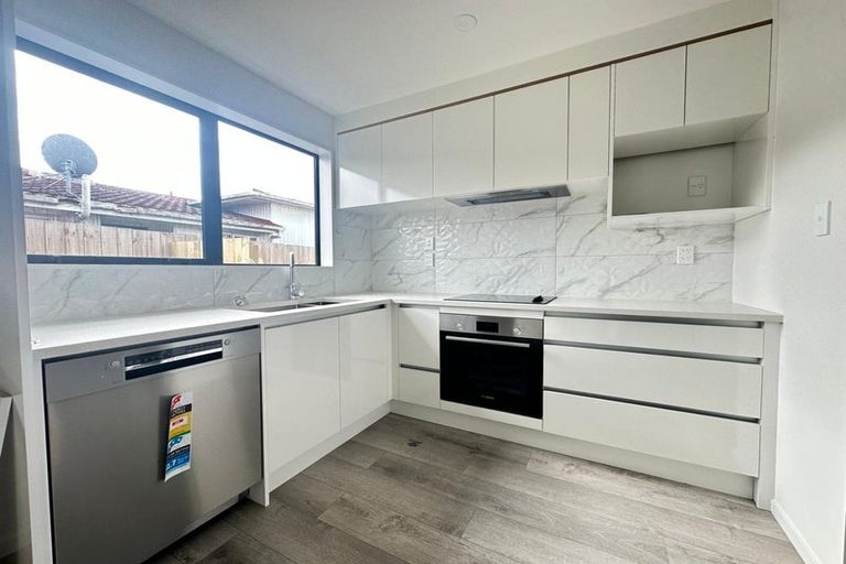 Photo of property in 3/30 Arnwood Street, Manurewa, Auckland, 2102