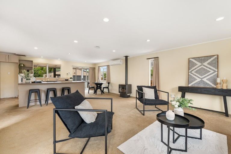 Photo of property in 12 Humphries Place, Awapuni, Palmerston North, 4412