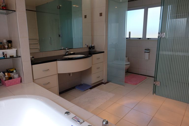 Photo of property in 26 Kimihia Road, Huntly, 3700