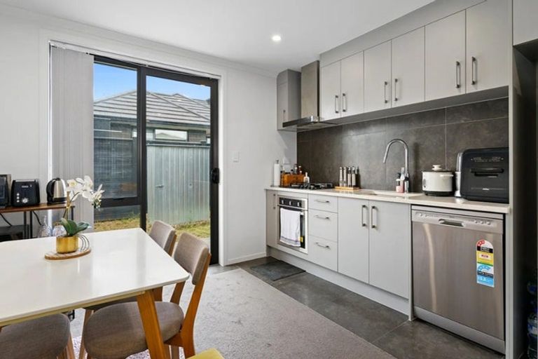 Photo of property in 4 Kaaka Street, Cambridge, 3434
