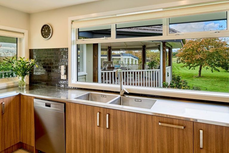 Photo of property in 140 School Road, Te Horo, Otaki, 5582