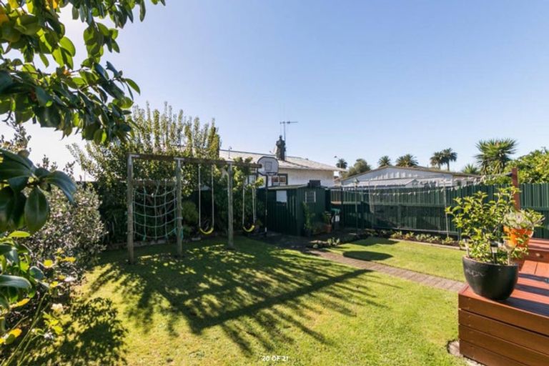 Photo of property in 53 Georges Drive, Napier South, Napier, 4110