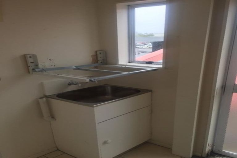 Photo of property in 8a Russell Street, Feilding, 4702