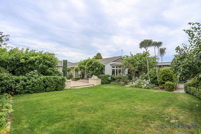 Photo of property in 26 Hinau Street, Fendalton, Christchurch, 8041
