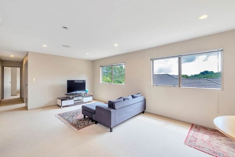 Photo of property in 17d Balmain Road, Birkenhead, Auckland, 0626