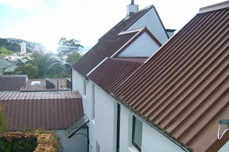 Photo of property in Pitarua Court, 7/11 Pitarua Street, Thorndon, Wellington, 6011