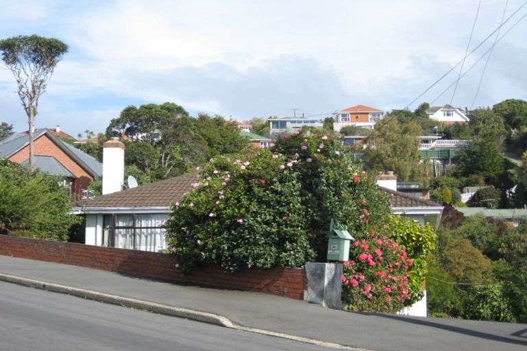 Photo of property in 30 Middleton Road, Kew, Dunedin, 9012